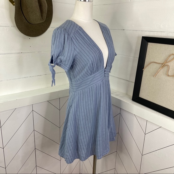 Lost + Wander Blue Striped Gauze Dress - Picture 2 of 8
